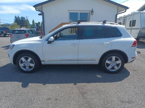 2013 Volkswagen Touareg for sale at AUTOTRACK INC in Mount Vernon WA