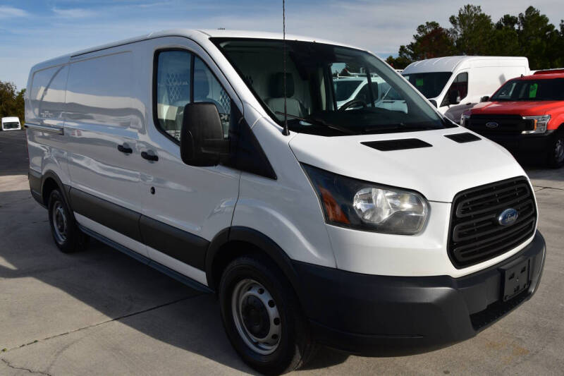 2018 Ford Transit Van Base's photo