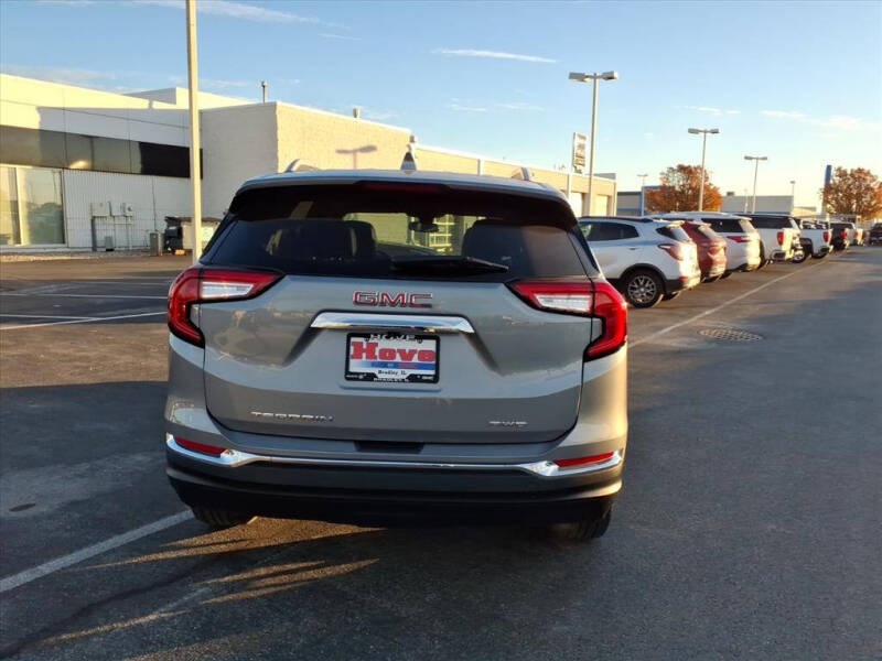 2023 GMC Terrain SLT