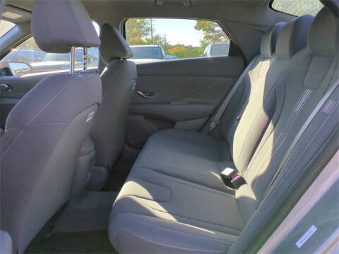 2025 Hyundai Elantra Hybrid SEL Sport