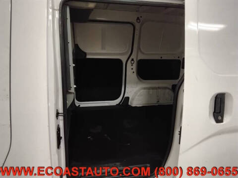 2020 Nissan NV200 SV