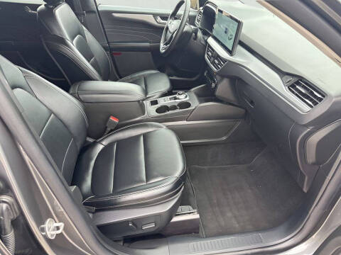2025 Ford Escape Platinum