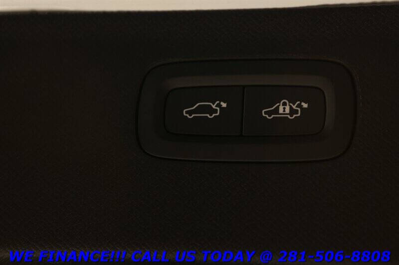 2025 Volvo XC90 B6 Plus Bright Theme 7P