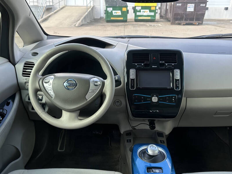 2012 Nissan LEAF SL