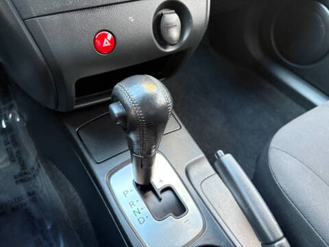 2004 Mitsubishi Outlander XLS