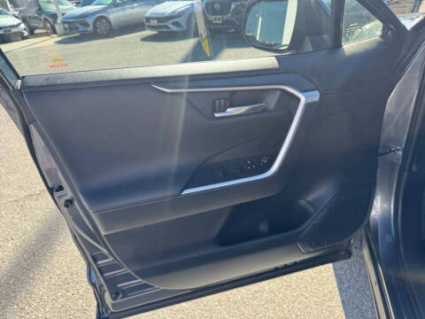 2024 Toyota RAV4 Prime XSE