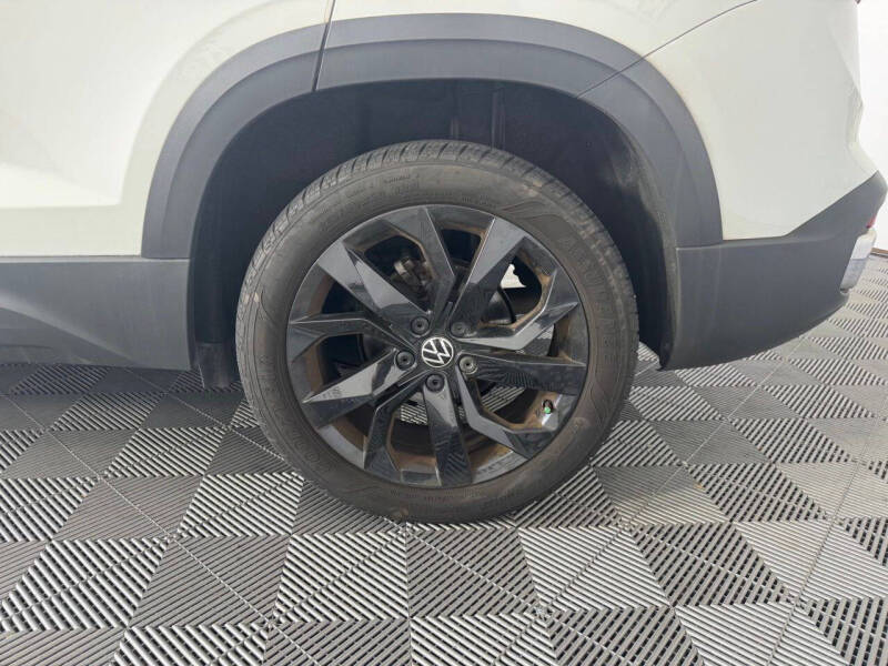 2023 Volkswagen Taos SE