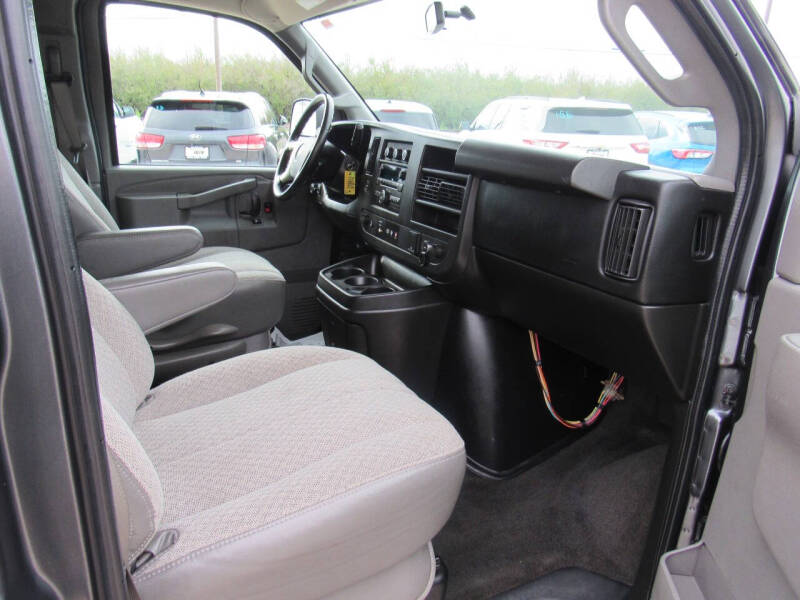 2016 Chevrolet Express LS 2500