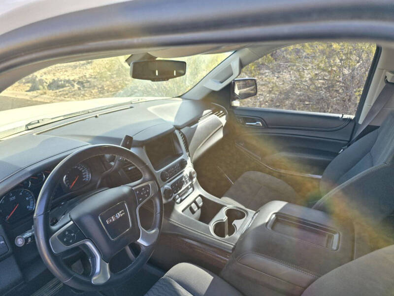 2017 GMC Yukon XL SLE