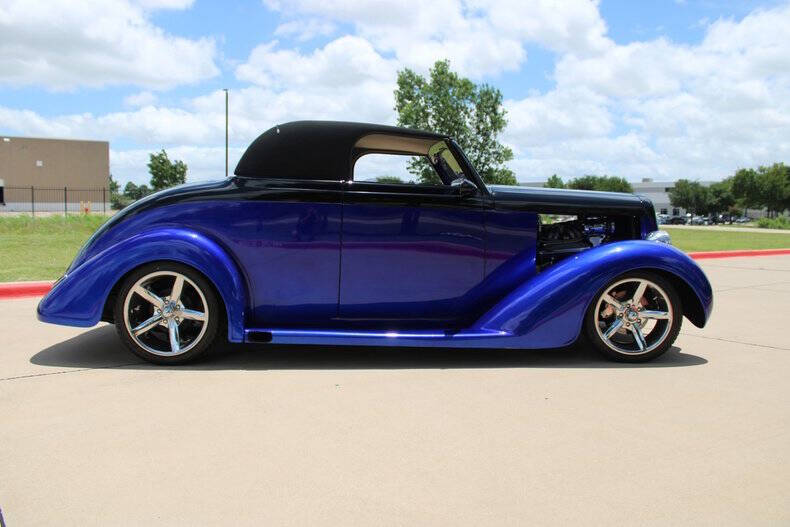 1936 Plymouth Model P2