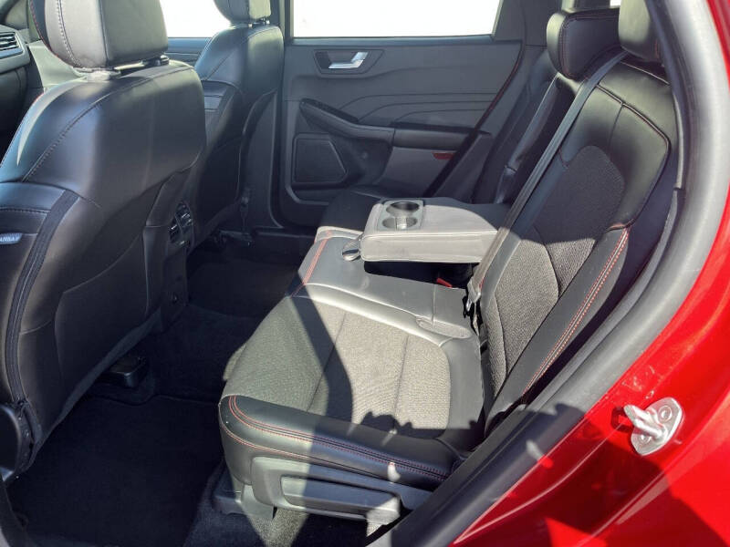 2024 Ford Escape ST-Line