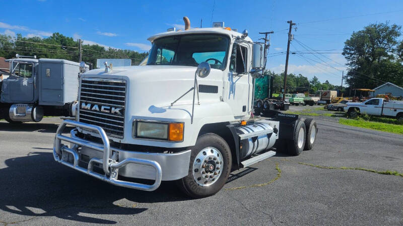 2003 Mack CH613