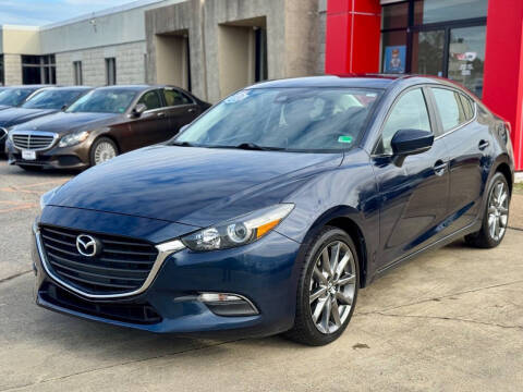 2018 Mazda MAZDA3 Touring