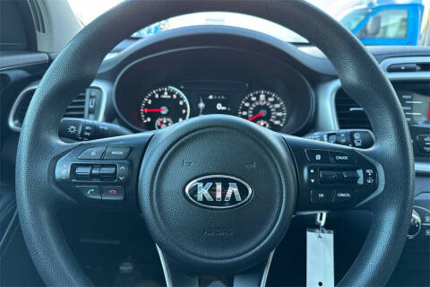 2016 Kia Sorento L