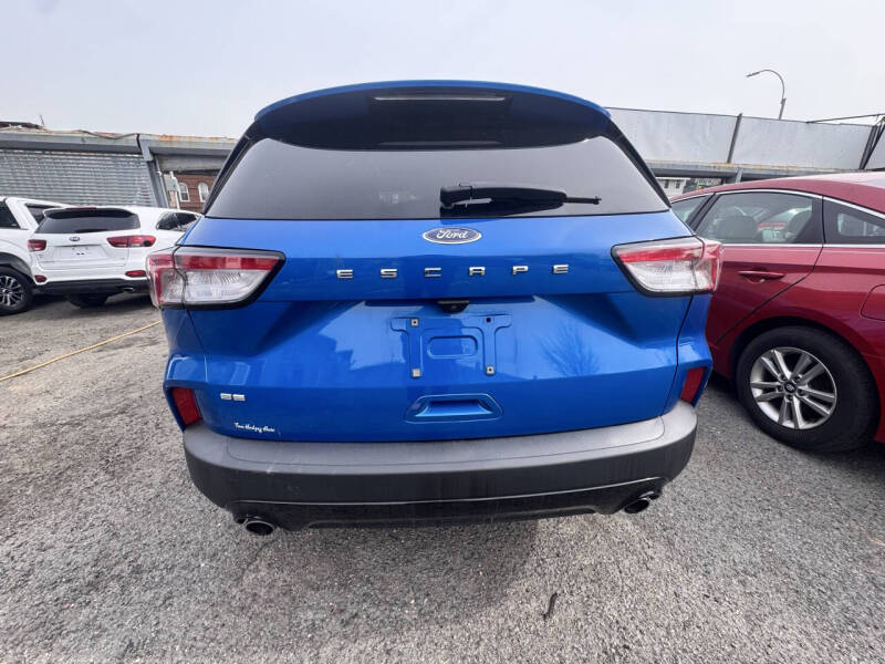2021 Ford Escape SE