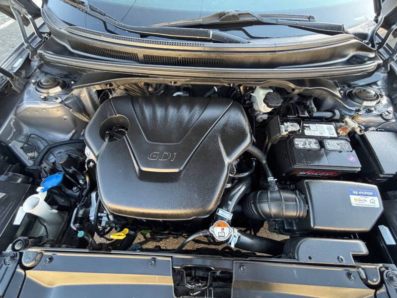 2017 Hyundai Veloster Value Edition