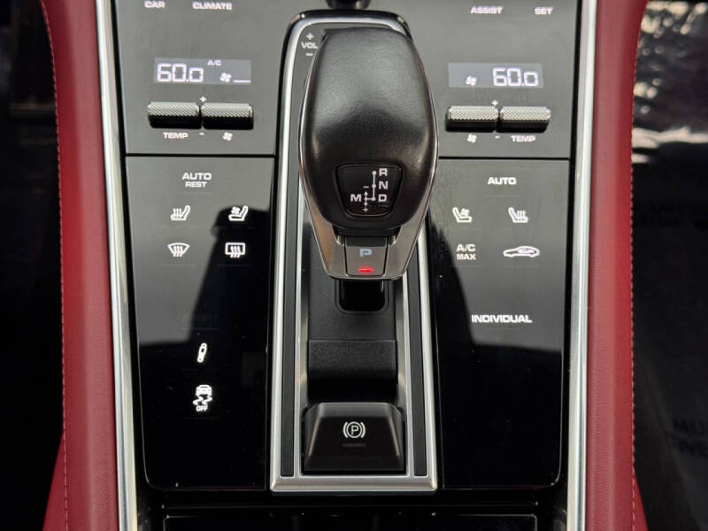 2022 Porsche Panamera 4 E-Hybrid