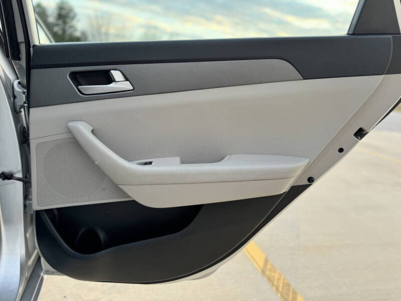 2016 Hyundai Sonata SE