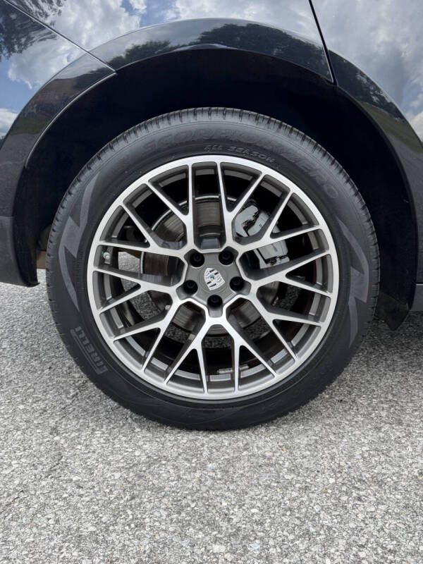 2015 Porsche Macan S
