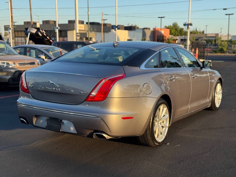 2013 Jaguar XJ