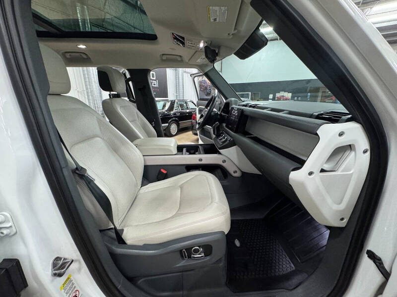 2023 Land Rover Defender 130 First Edition