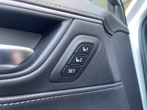 2023 Toyota Venza LE