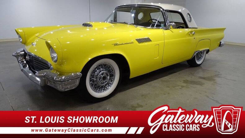 1957 Ford Thunderbird