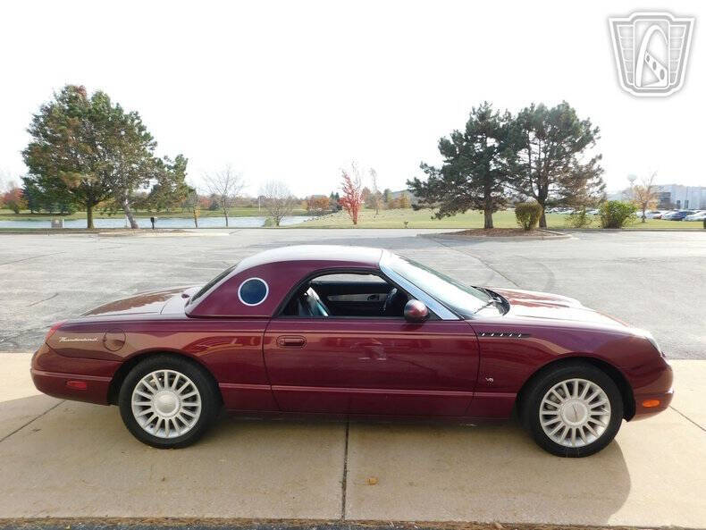 2004 Ford Thunderbird Deluxe