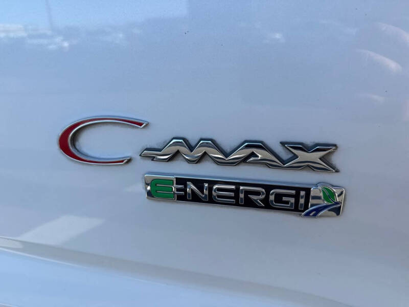 2017 Ford C-MAX Energi Titanium