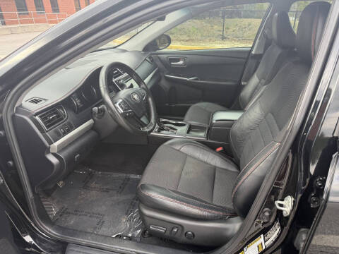 2016 Toyota Camry SE