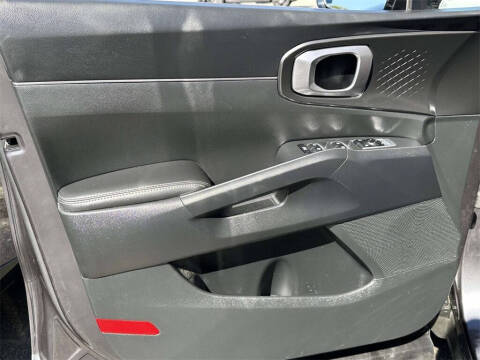 2023 Kia Sorento Hybrid EX