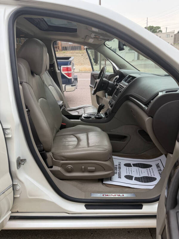 2013 GMC Acadia Denali