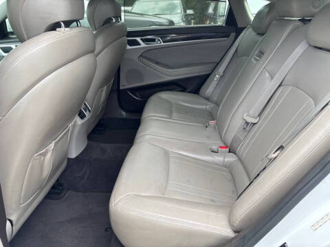 2017 Genesis G80