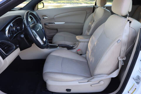 2012 Chrysler 200 Touring