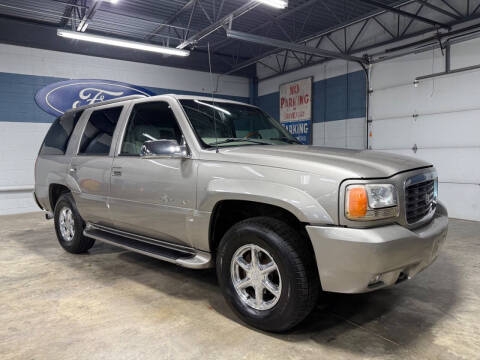 2000 Cadillac Escalade