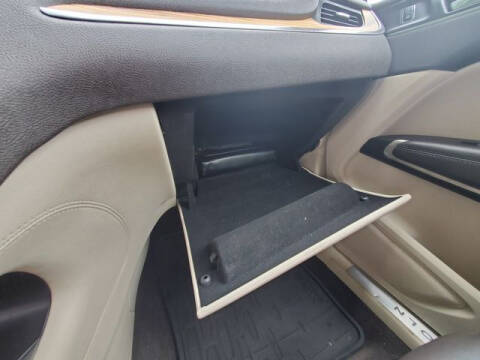 2016 Lincoln MKC Select