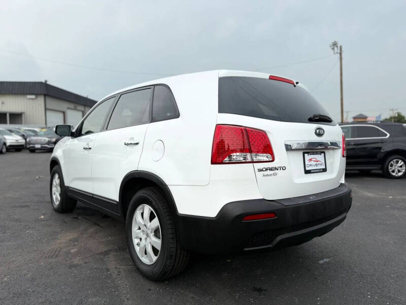2013 Kia Sorento LX