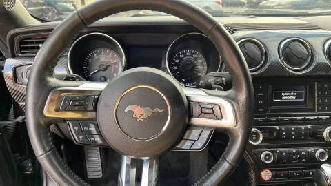 2017 Ford Mustang V6