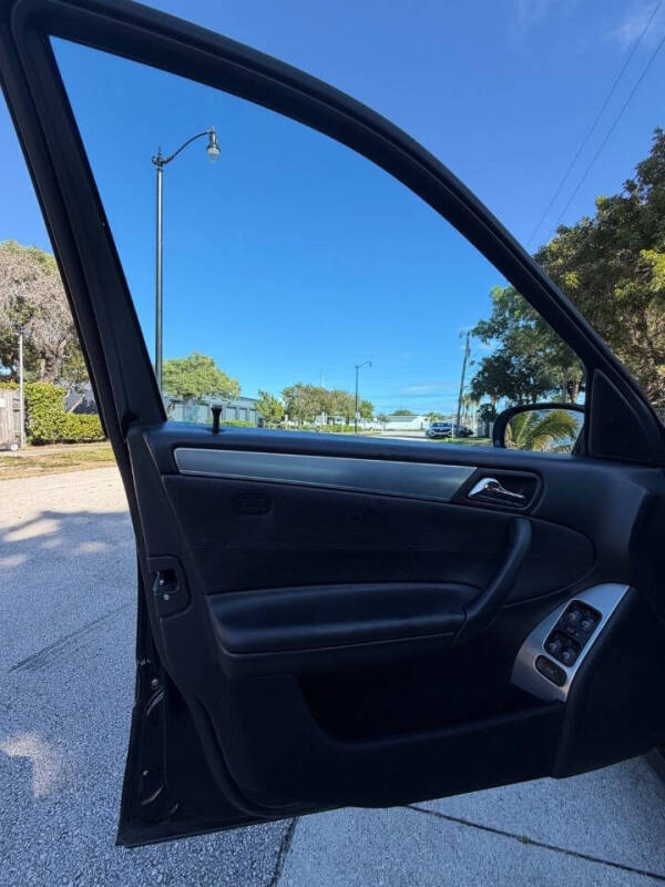 2006 Mercedes-Benz C-Class C 230 Sport