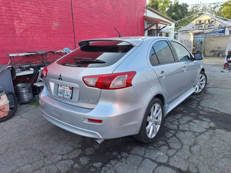 2012 Mitsubishi Lancer Sportback GT