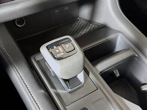 2025 Nissan Pathfinder S