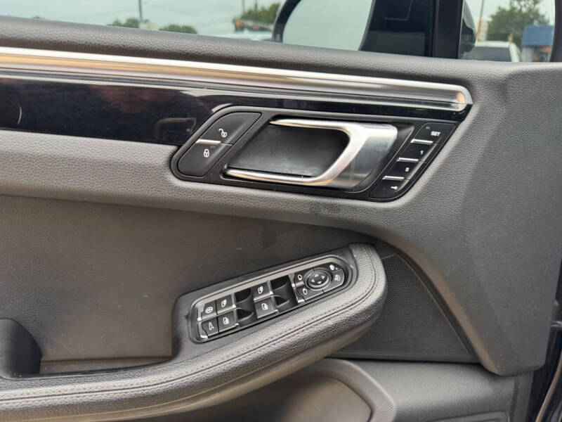 2018 Porsche Macan