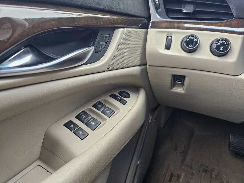 2018 Cadillac Escalade ESV Premium Luxury