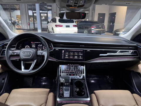 2020 Audi Q8 quattro Prestige 55 TFSI