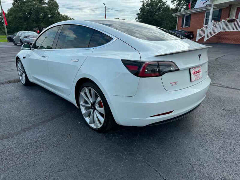 2019 Tesla Model 3 Performance