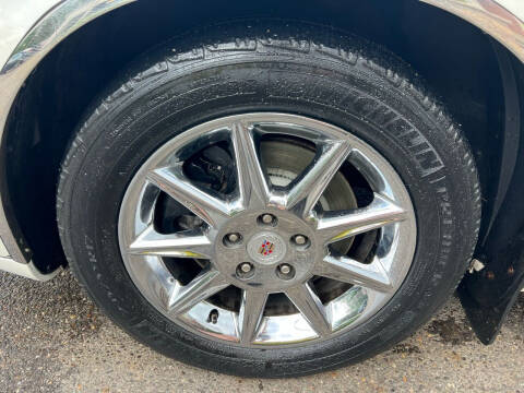 2011 Cadillac DTS Luxury Collection