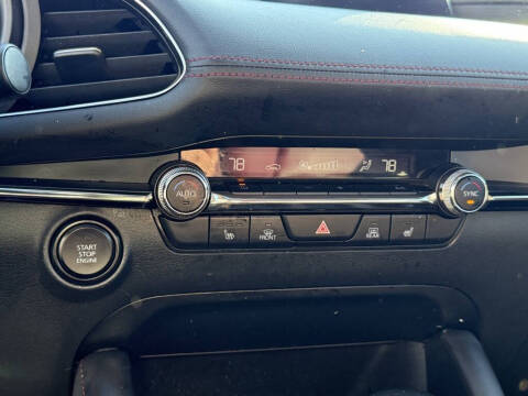 2023 Mazda Mazda3 Hatchback 2.5 S Carbon Edition