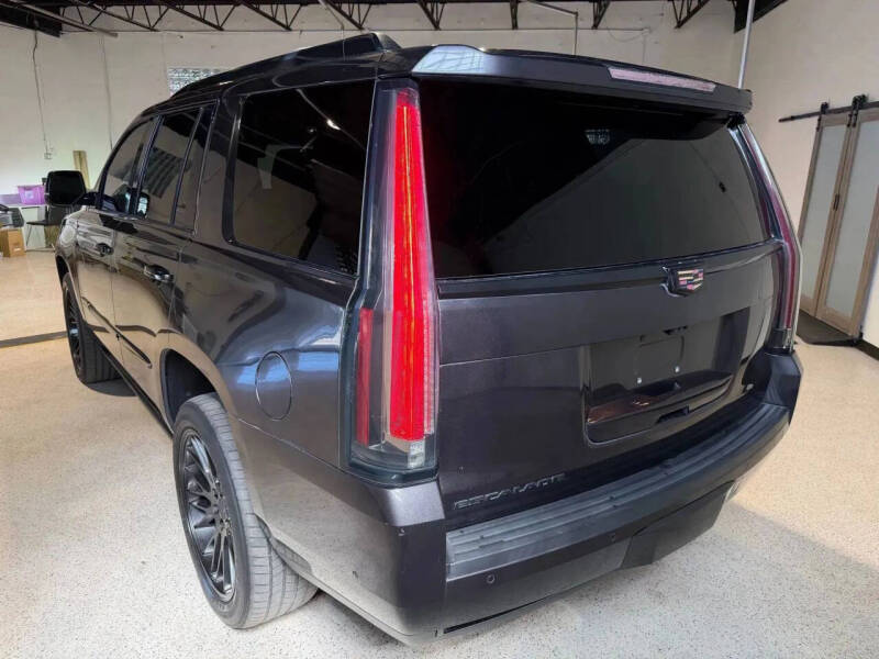 2018 Cadillac Escalade Premium Luxury