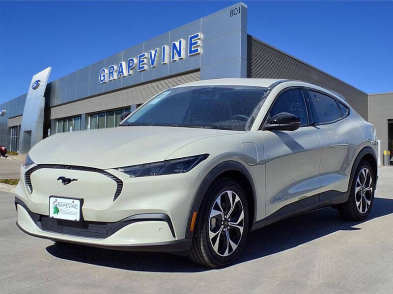 2025 Ford Mustang Mach-E Select
