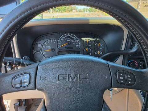 2005 GMC Yukon XL 1500 SLT
